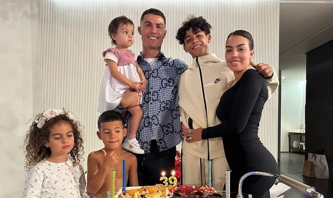 Cristiano Ronaldos Familie: Ein Einblick in ihr Leben