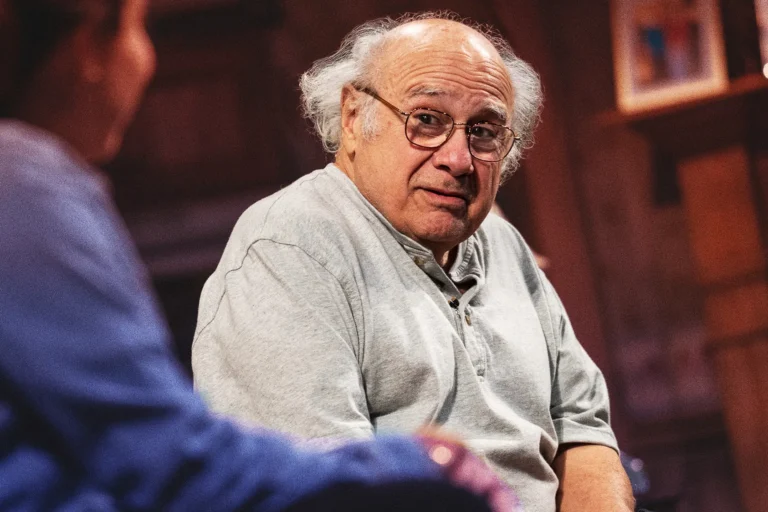 Danny DeVito Größe, Fakten und mehr über den berühmten Schauspieler