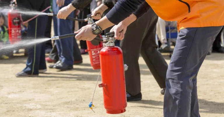 Sicher durch Brandwachen: So schützen Sie Ihre Werte und Mitarbeiter