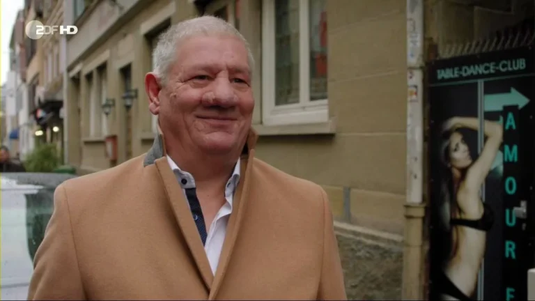 Claude Oliver Rudolph Nase: Ein Blick auf das Geheimnis hinter seiner markanten Erscheinung