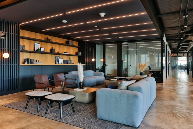 Warum tendieren Unternehmen zu hybriden und flexiblen Büros?