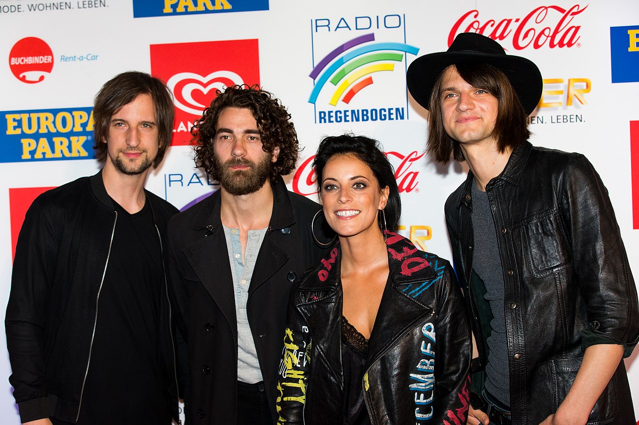 silbermond-sängerin schlaganfall